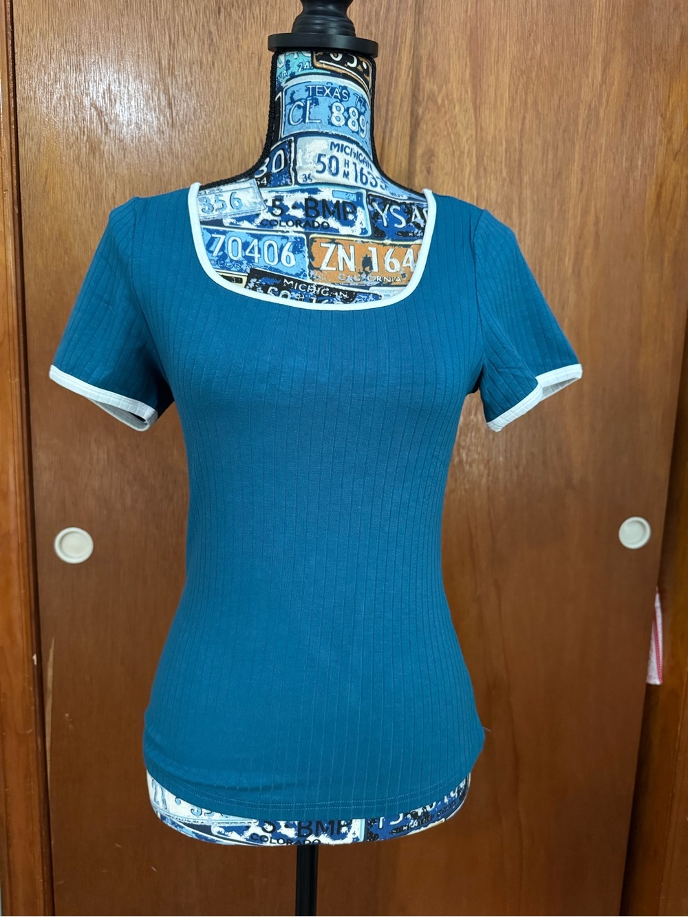 Women’s Teal Ribbed Short-Sleeve Top with Contrast Trim